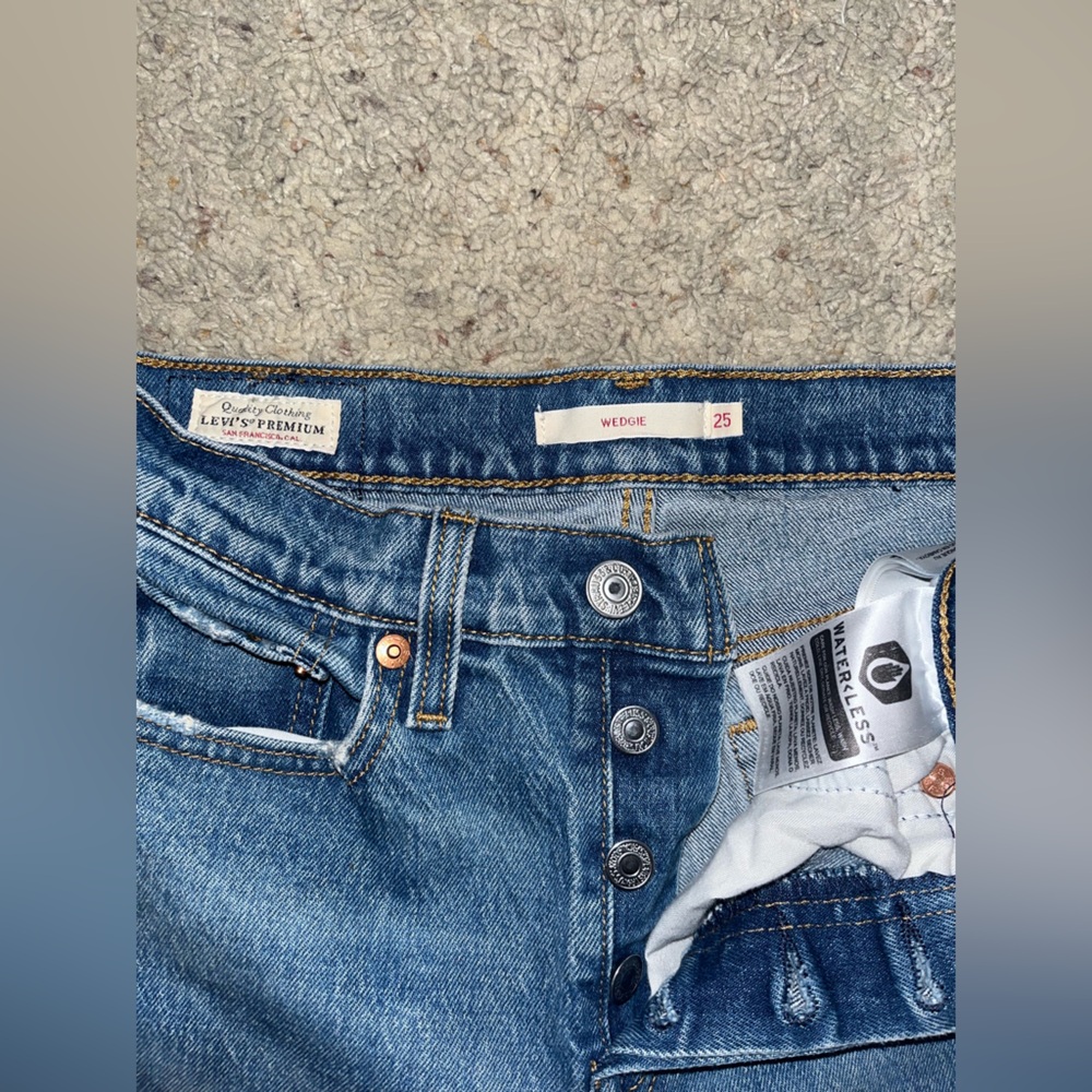 Jeans - Picture 2 of 3